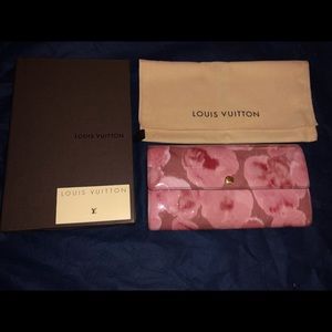 Louis Vuitton Sarah wallet